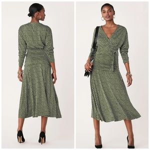 DVF Rilynn Dress Vintage Pesto Boxes M